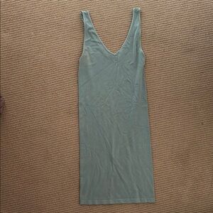 Sleek Green Sleeveless Dress